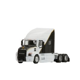 ハギ　3台セット　1/64 MACK ANTHEM ミニカー api-v1.1-file-public_files-pim