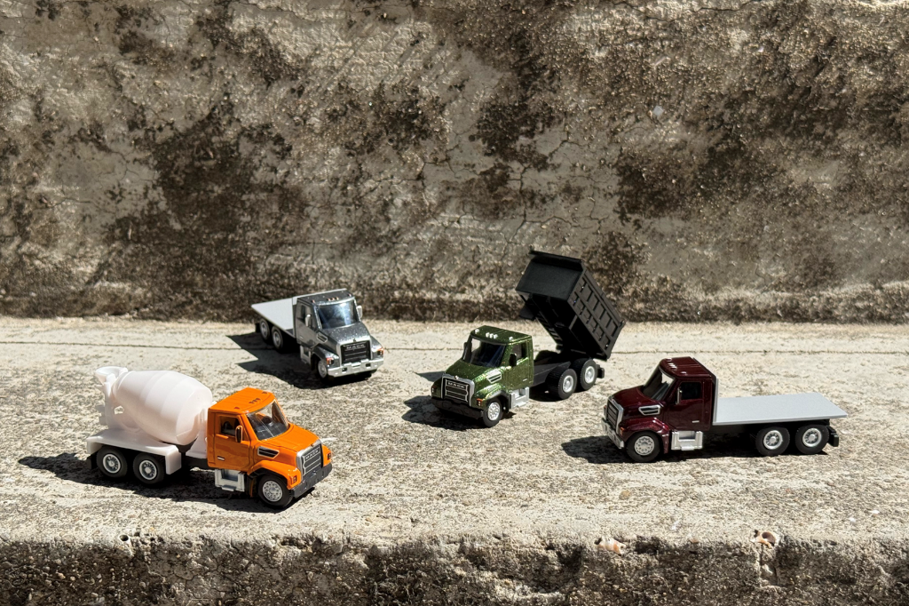 Mack Shop: Mack Trucks Clothing, Apparel, Merchandise
